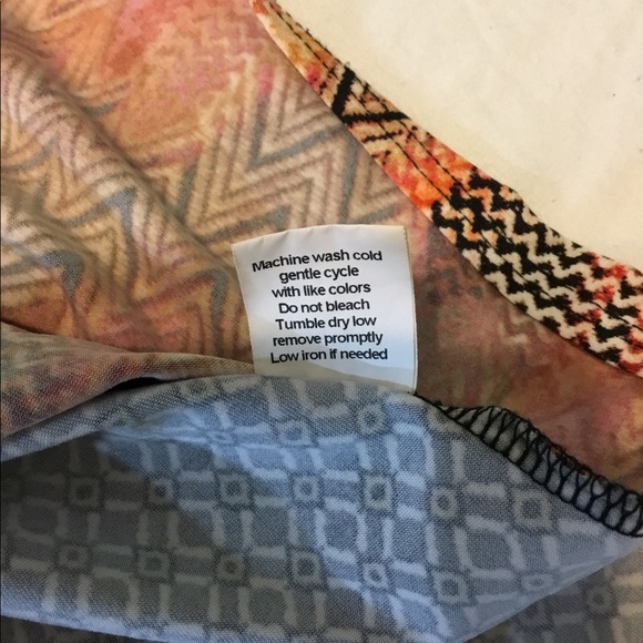 Aztec look,  Crop Top Orange/Black Southwestern High Low Front Tie. XL - Picture 5 of 8